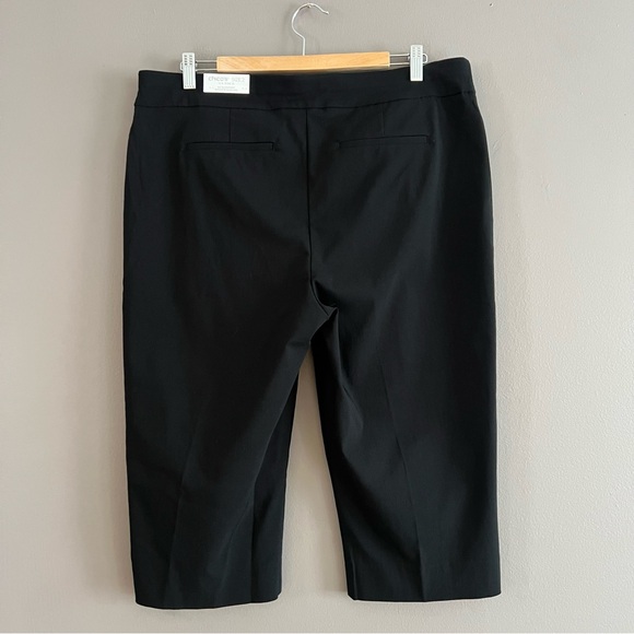 Chico's Brigitte Pull-On Rivet Slim Leg Capris Women's Sz 2 US 12 Black Casual - Picture 2 of 14